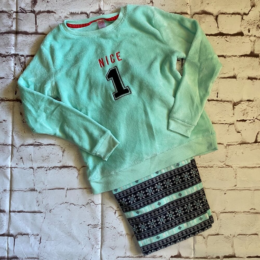 SO Fleece Junior Pajama Set - Like new - Size Medium